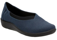 Clarks Sillian Jetray in Navy
